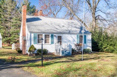2550 Ellington Rd, Wapping, CT 06074-2203