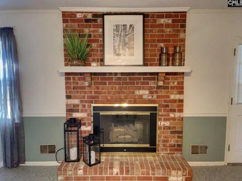 802 Dogwood Ln, Cayce-West Columbia, SC 29033