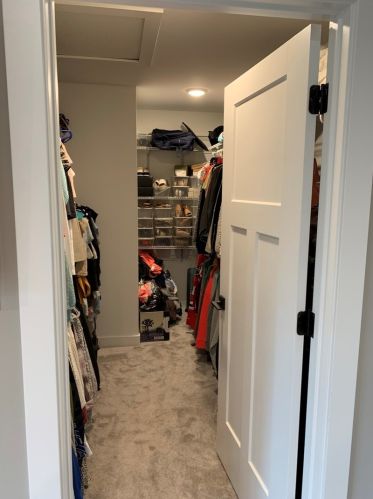 516 64th St, Willowbrook IL  60527-1812 exterior