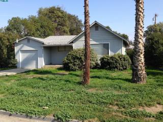 1428 Central St, Visalia, CA 93277-4410