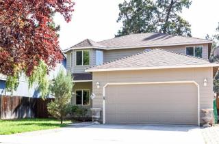 63330 Lavacrest St, Bend, OR 97701-9066