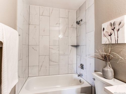 506 High Point Dr, Lakewood CO  80403 exterior