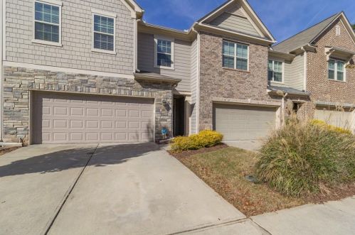 2134 Knoll Pl, Atlanta, GA 30329-1539