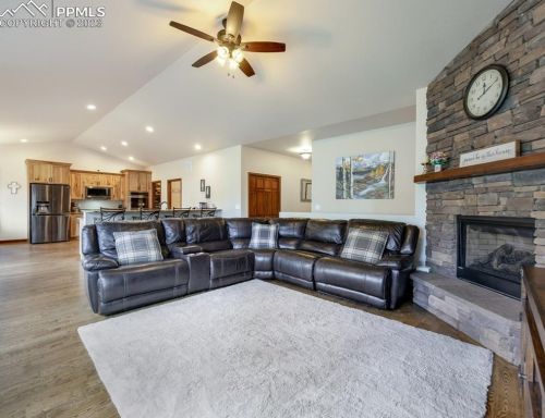 1171 Ptarmigan Dr, Woodland Park CO  80863-8005 exterior