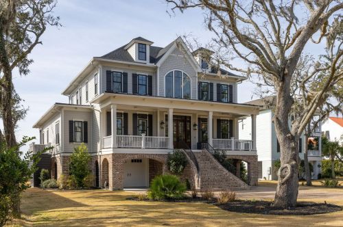 1857 Headquarters Plantation Dr, Johns Island, SC 29455-3141