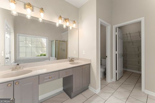 4810 Highland Lk Dr, Atlanta GA  30349-3913 exterior
