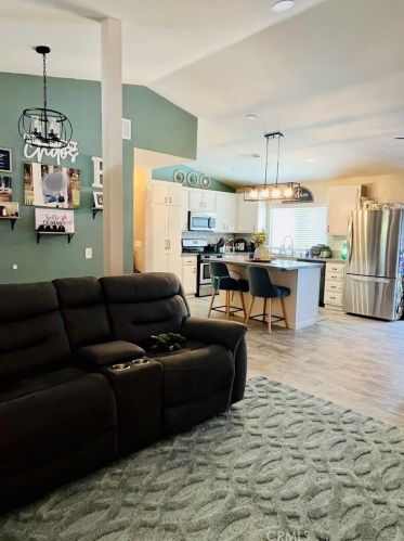 5237 La Cumbre Ave, Riverside, CA 92505-2572