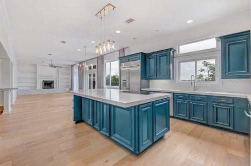 4200 Cat Mtn Dr, Austin TX  78731-3503 exterior