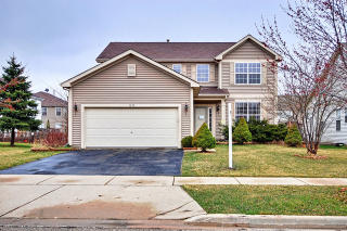 1173 Shawford Way Dr, Hoffman Estates, IL 60120-5025