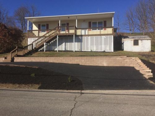 428 King St, Vinton, VA 24179-2407