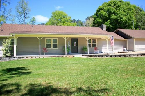 1949 Tripp Rd, Holly Springs, GA 30188-1915
