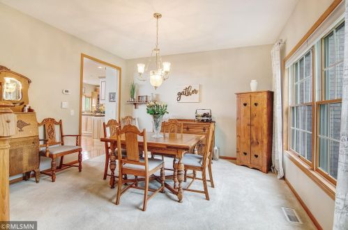 10098 Bridgewater Pkwy, Saint Paul MN  55129-8576 exterior