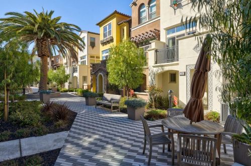 2035 San Luis Ave, Mountain View, CA 94043-2816