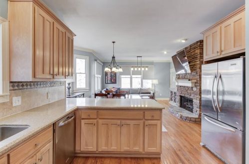 2721 Log Cabin Dr, Atlanta GA  30339-1546 exterior