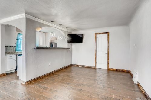 195 Canosa Ct, Denver, CO 80219-2150
