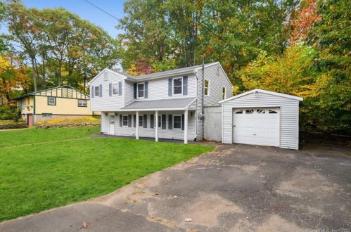 129 Midwood Ave, Waterbury, CT 06708-2459