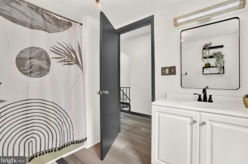 63 Howard Ave, Lancaster PA  17602-3634 exterior