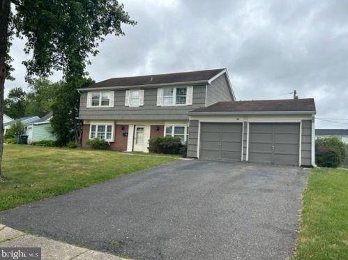 48 Eastern Ln, Willingboro, NJ 08046-2351