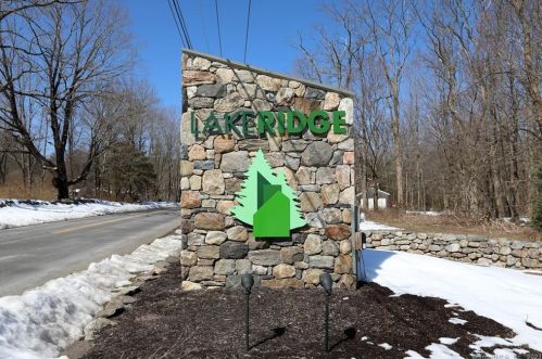 347 Ledge Dr, Torrington CT  06790-2245 exterior