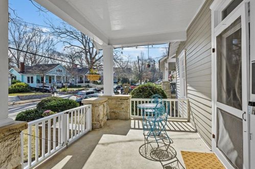 320 Ferguson St, Atlanta GA  30307-2053 exterior