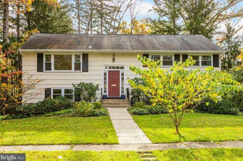 15 Robert Rd, Princeton NJ  08540-5332 exterior