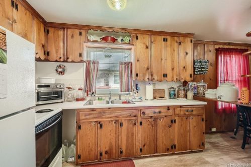 4719 Pearl St, Englewood CO 80113-6911 exterior