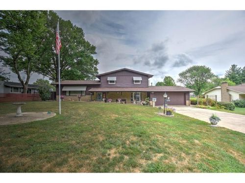 3214 Greenlake Dr, Decatur, IL 62521-4831