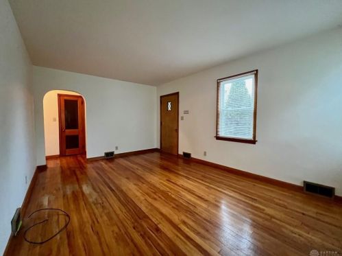 2004 Broadway St, Springfield, OH 45504-3005