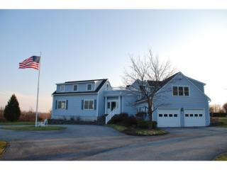 139 Southridge Rd, Shelburne, VT 05482-6324