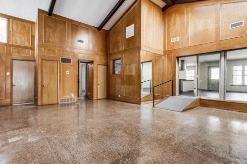 1905 Hilltop Dr, Garland TX 75042-8310 exterior