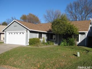 2532 Gabriel Ct, Carmichael, CA 95608-4778