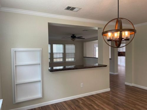 731 Abundance Ln, Uhland TX  78640-5539 exterior