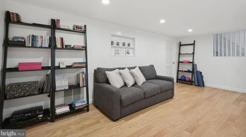 2400 Seminary Rd, Silver Spring MD 20910-1368 exterior