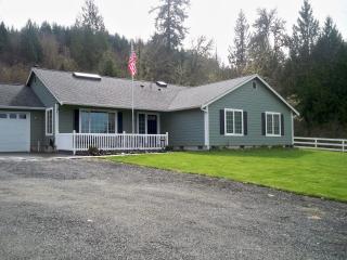 688 Evans Rd, Winlock, WA 98591-9515