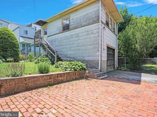 1811 Market St, Primrose PA 17901-2001 exterior