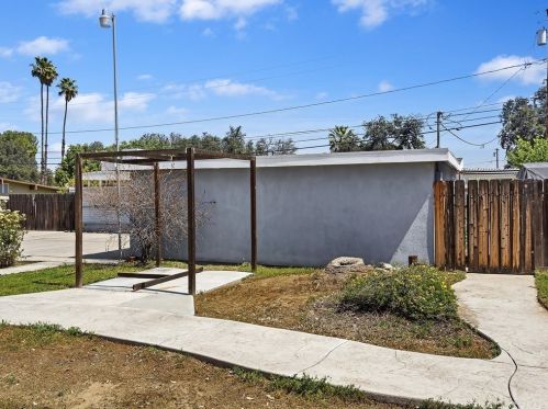 2943 Jane St, Riverside, CA 92506-4358