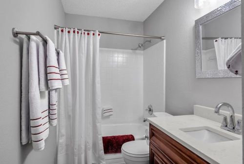 3948 Queens Ct, Garland TX 75043-2938 exterior