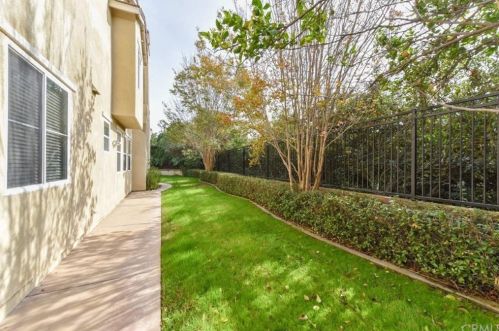 2 Heather, Irvine CA  92620-2219 exterior