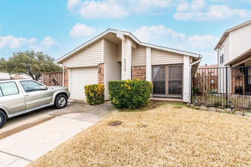 2020 Via Corona, Carrollton TX  75006-4615 exterior