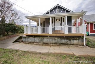 5523 Denver Ave, Portland, OR 97217-4424