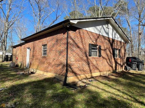 282 Claude Pettit Dr, Holly Springs, GA 30115-2190