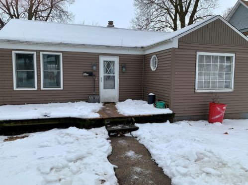 303 2nd St, Oregon, IL 61061-1814