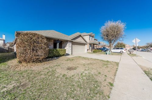620 Saddleway Dr, Fort Worth, TX 76179-7386