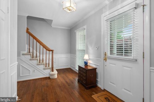 13110 Nestlewood Ct, Herndon, VA 20171-3904
