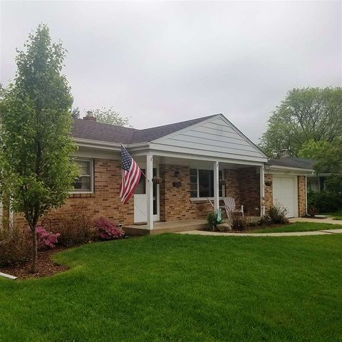 1828 Beckett Pl, Rockford, IL 61108-7705