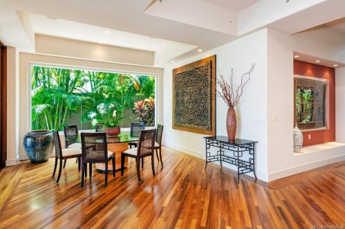 4577 Kahala Ave, Honolulu HI  96816-4926 exterior