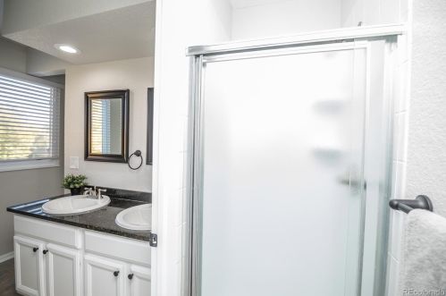 6297 Niagara Ct, Englewood CO 80112-1011 exterior