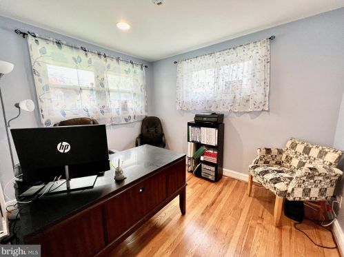 10213 Duvawn Pl, Silver Spring MD  20902-4825 exterior