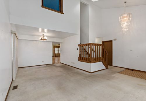 225 Willow Rd, Matteson, IL 60443-1068
