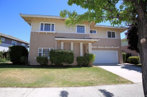 604 Larkfield Pl, Lake Nacimiento, CA 93446-4757